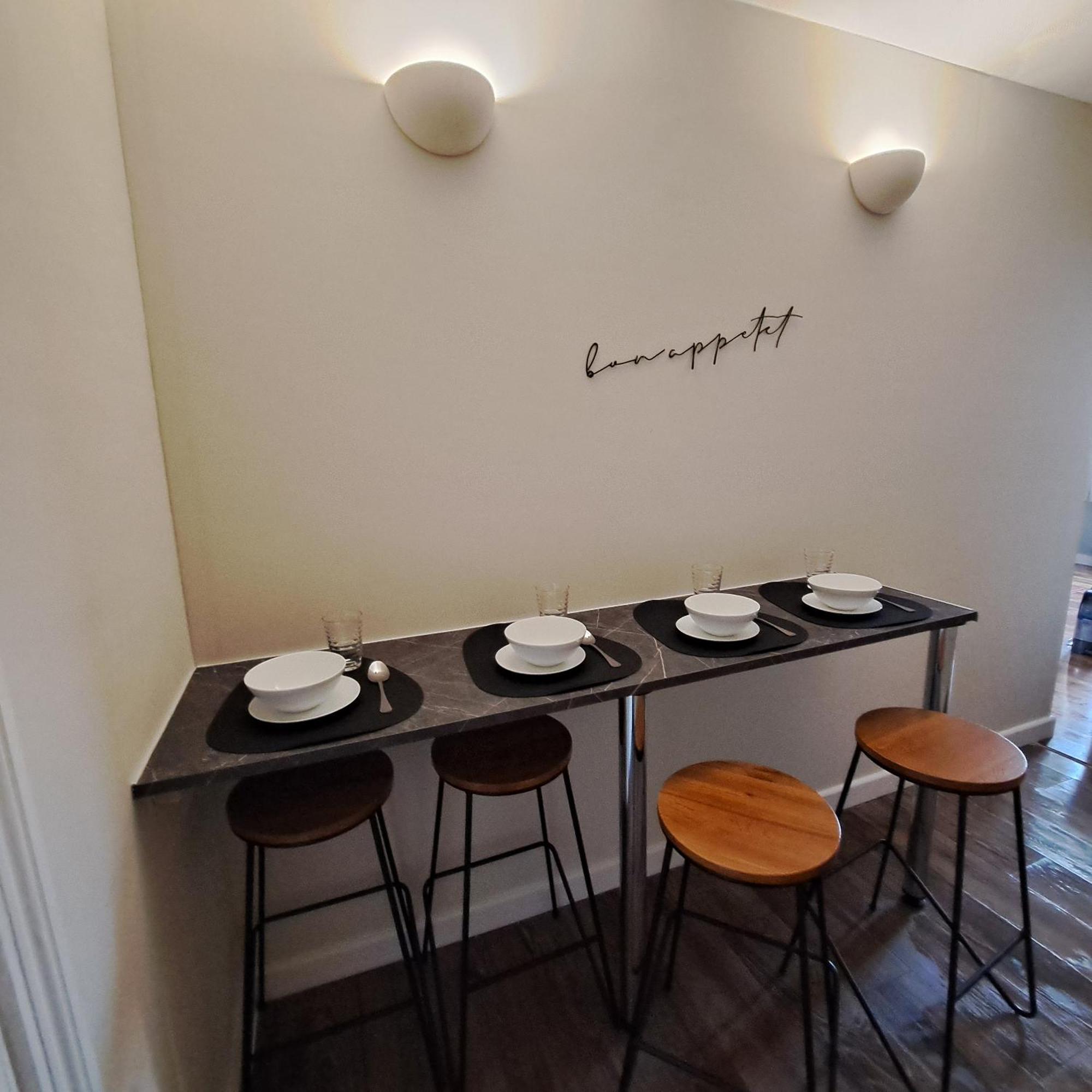 Generous 3 Bed In The Heart Of The Village Huntingdon Bagian luar foto